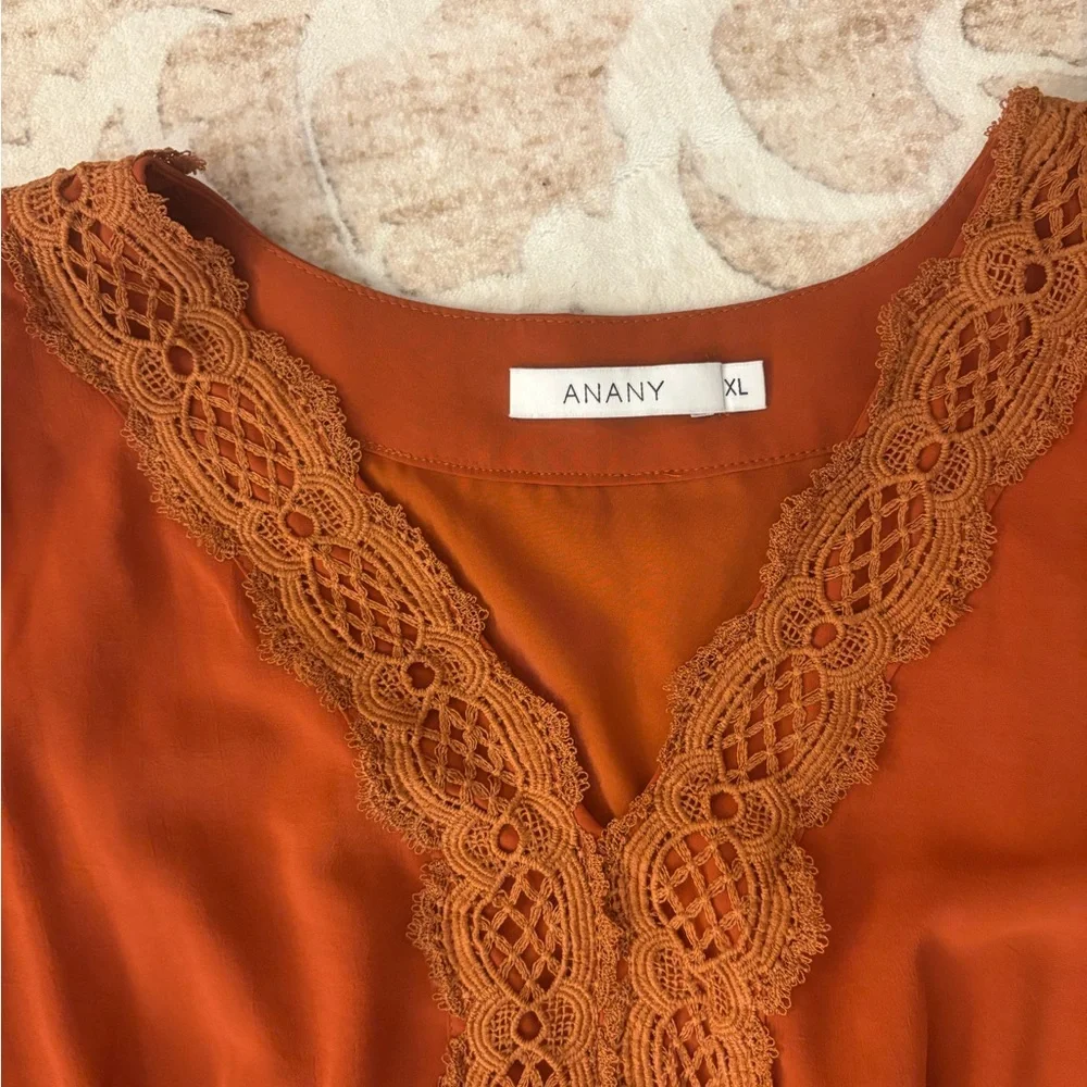 Chic Long Sleeve Rust Dress with Lace Detail Tiered Size xl - Picture 2 of 3